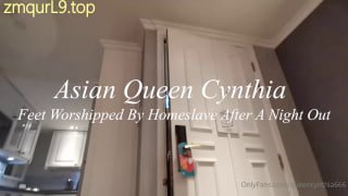 queencynthia_舔脚_按摩小腿的封面