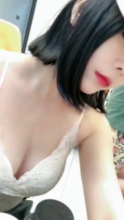 【黛樱S】019 下跪陪主人直播 VTL39752的封面