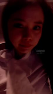 TLWW29398【伊莎贝儿】狗子喜欢吃脚泥.mp4的封面