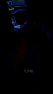 TLWW28340【辻弍S】带小女奴车上玩.mp4的封面