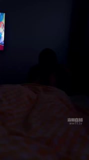 TLWW22017【奕大大】刚起床就让狗舔jio的封面