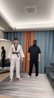 【松紫也狗】065_跆拳道人肉沙包腿绞_跆拳道女神暴力踢踹【松紫大大】VTL44745的封面