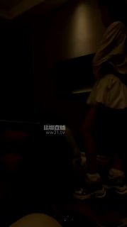 TLWW26680【红豆S】深夜双陪酒小妹羞辱.mp4的封面