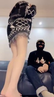 【松紫也狗】122_导演潜规则_骑马转胯舔原味肉丝jio【松紫大大】的封面
