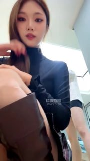 【万万S】155 长靴暴力连环踢裆的封面