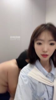 TLWW22580【灵芷S】运动鞋白袜踩踏-强制滴蜡的封面