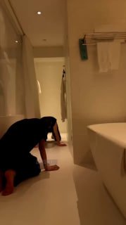 【水晶熊】124 肉丝双狗互相开发.mp4的封面