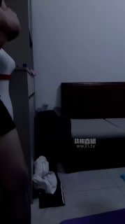 TLWW23902【佳琪S】漂亮女暴力的脚下奴的封面