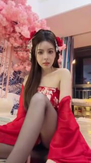 TLWW23607【玉兔S】第一视角_丝袜榨跟着妈妈一起高C的封面