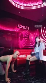 TLWW25220【暴力柚子】KTV被陪酒小妹玩的封面
