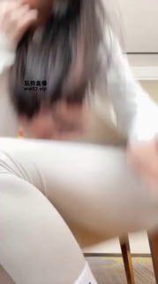 TLWW23068【小欲魔王】第一视角_瑜伽裤圣水控制榨精的封面