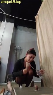 精神小妹_蛋上蹦迪_粉色高跟_润滑_插马眼_女主穿上高跟_隔板_狠插_插出血_02的封面