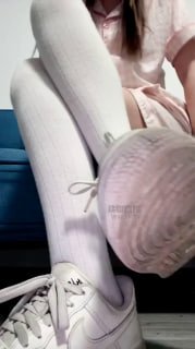 TLWW26809【黑心小魔女】第一视角_空军碾死尼玛_mp4的封面
