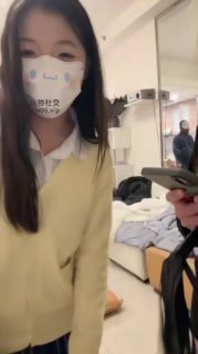 【小渔情侣S】008_带素人闺蜜调出气筒_双S_长靴丝袜美腿轮流虐打【泡泡S】【双视角版】的封面