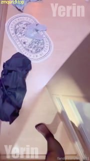 femb11_yerin_户外玩耍36分的封面