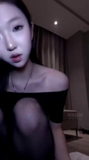 TLWW29529【元宝S】御姐高跟美腿踩虐.mp4的封面