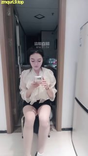 荷花会所_素人的脚下M的封面