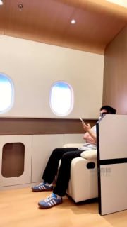 TLWW26039【伊晨S】空姐偶遇前男友的封面