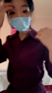 TLWW23973【女王妈妈】两个女主玩一只贱狗的封面
