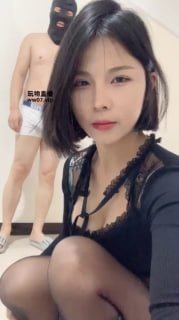 TLWW23335【苏苏S】提档踩踏专场_御姐S_连环抽耳光踢裆跳踩的封面