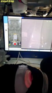 #荷花会所 8人下水道的封面