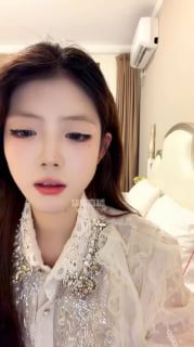 TLWW23979【七七S】第一视角-白袜裸足的封面