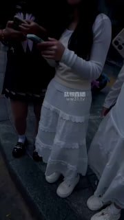 【狗哥M】1291_3S_白袜学生主气味辱【素人与酒】的封面