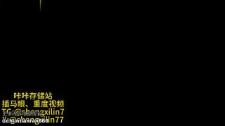 乔乔女神】五月最新无意识桌底玩DD花样吐奶39分的封面