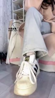 【大二苒苒】020_第一视角_脏鞋底白袜子边缘寸止_脏鞋底白袜子寸止的封面