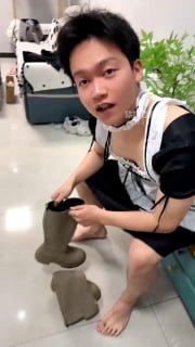 TLWW25353【林厌S】偷闻长靴被主人发现的封面