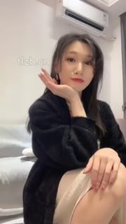 【小麦S】051_调教记录76分钟_掐乳揪耳朵袜子塞嘴脚喂蛋糕脚插嘴内裤诱惑喂圣水的封面